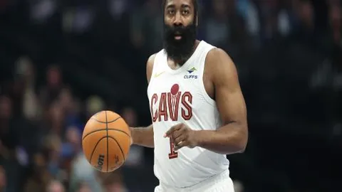 范迪克：首个失球责任不应全怪麦克阿利斯特